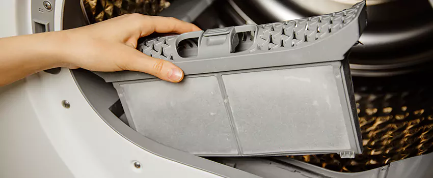 Signs Of A Clogged Dryer Lint Trap in Washington, Utah